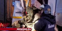 Команда «Мособлпожспас» помогла водителю, который попал в ДТП и застрял в кабине - Regions.Ru
