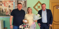 Работница участковой комиссии в Луховицах отметила день рождения в разгар голосования - Regions.Ru
